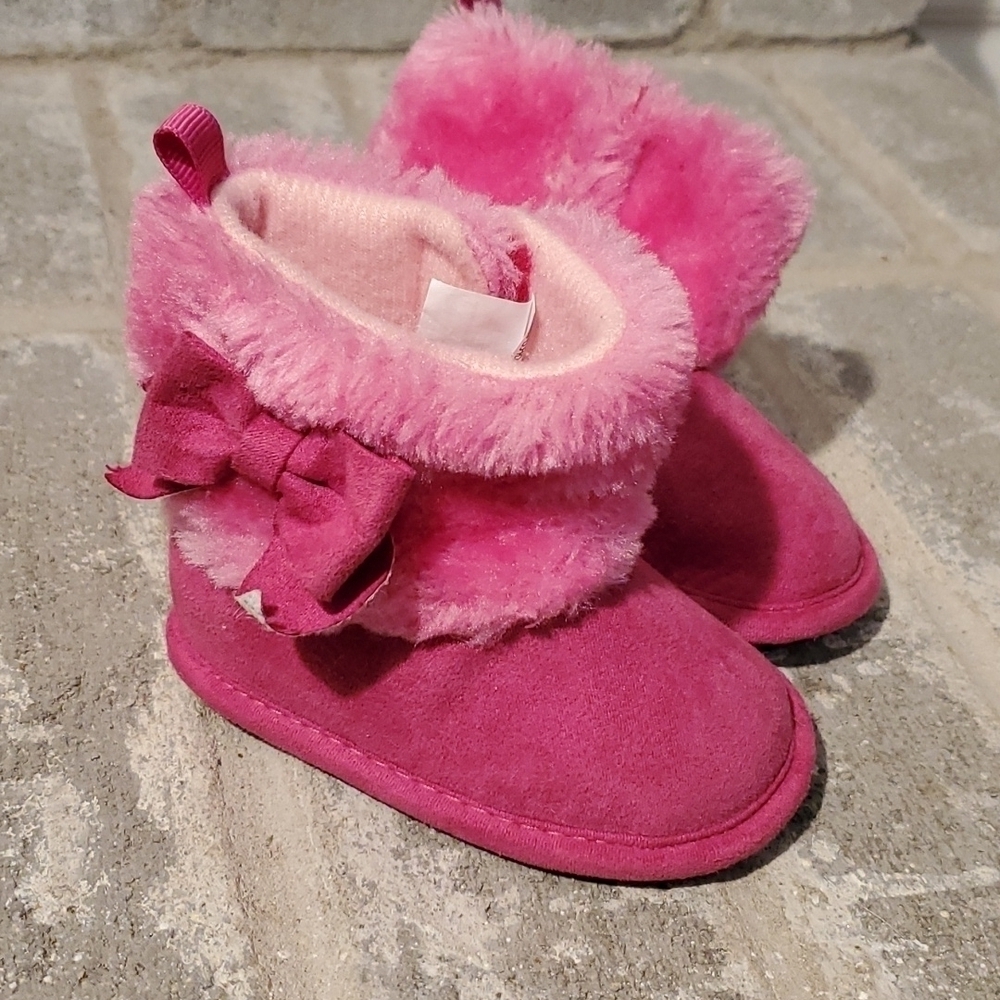 Little Me Boots Size 2 Pink Faux Fur Baby boots shoes
